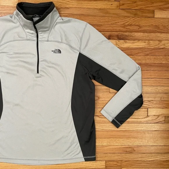 NORTH FACE Light Gray Pullover - Picture 3 of 13